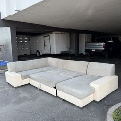 Large Sectional W pullout
