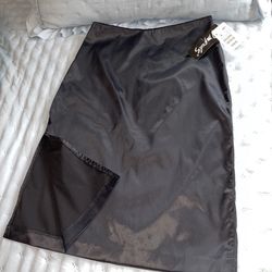Impuls Skirt Size Small Stretch , New Whit Tags Original 