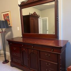 Lexington Dresser with Mirror