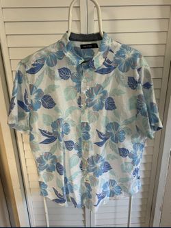 Men’s nautica button-up shirt