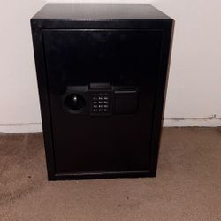 4.0 Cuft Large Safe