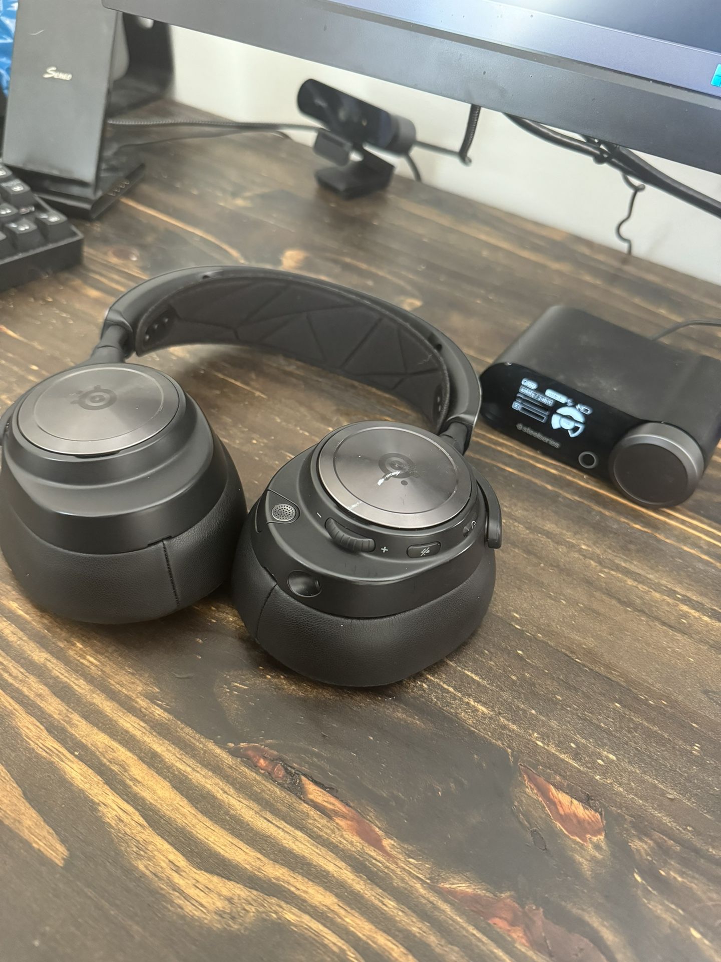 Steelseries Arctis Wireless Nova Pro