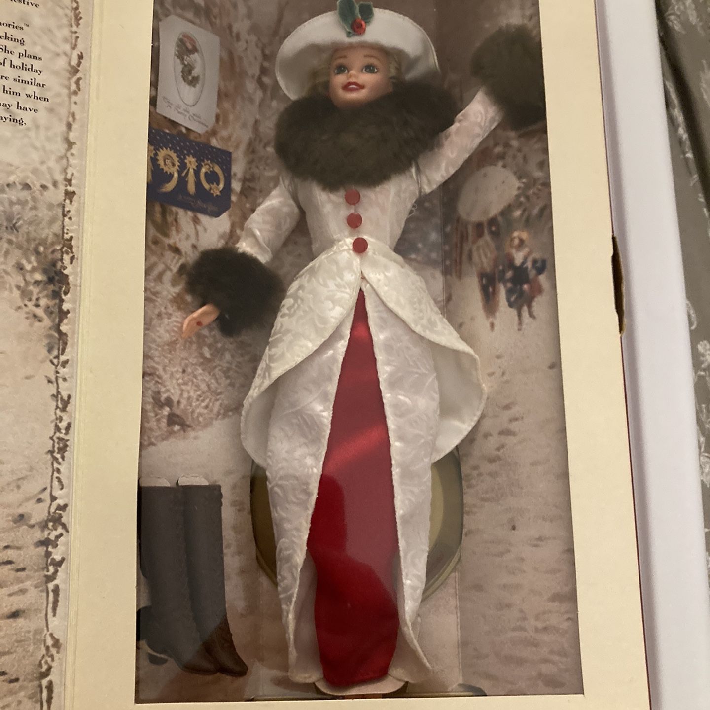 1995 Holiday Memories Barbie - Never Opened