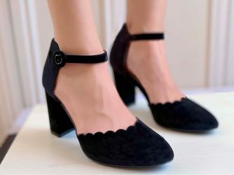 Women’s Black Block Heels Size 8
