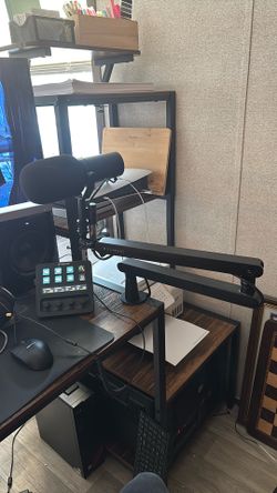 Shure SM7B Mic With Original Box