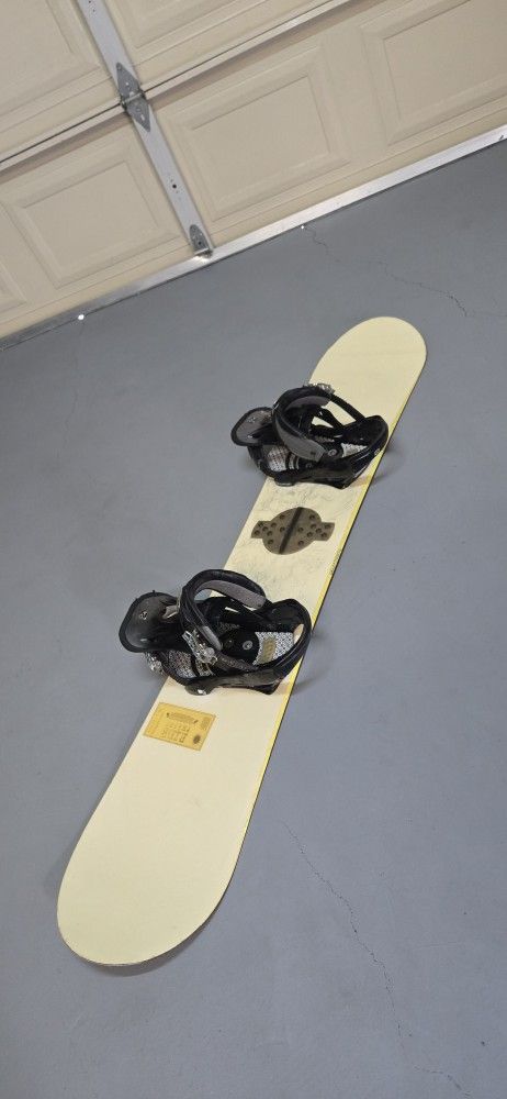Ride Theory Snowboard 153cm with Burton Bindings