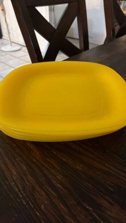 plastic plates