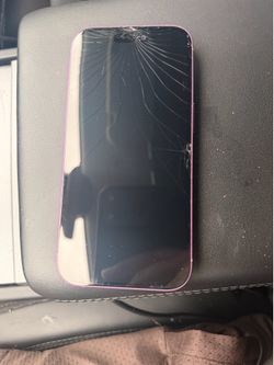 iPHONE 16 AT&T cracked screen