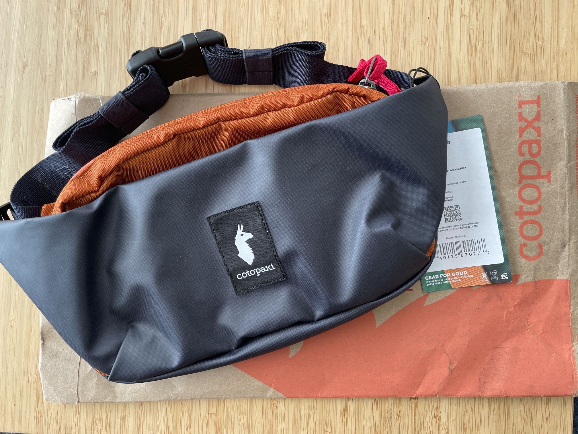 NEW Cotopaxi hip pack