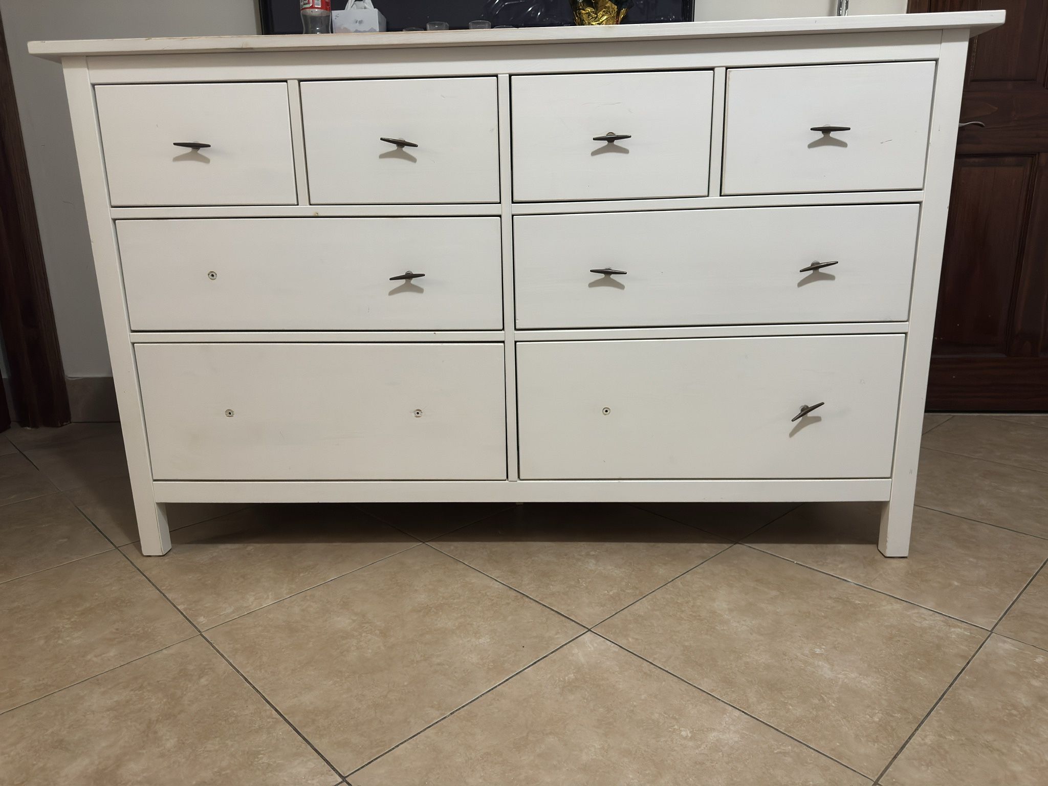 White 8-Drawer Dresser