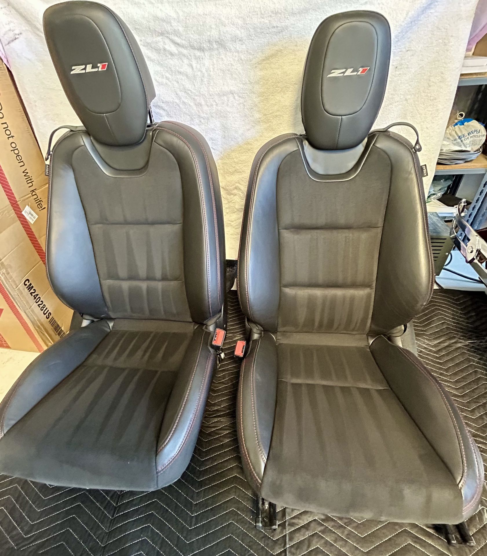 Camaro 2012-2015 ZL1 Seats (Leather & Suede)