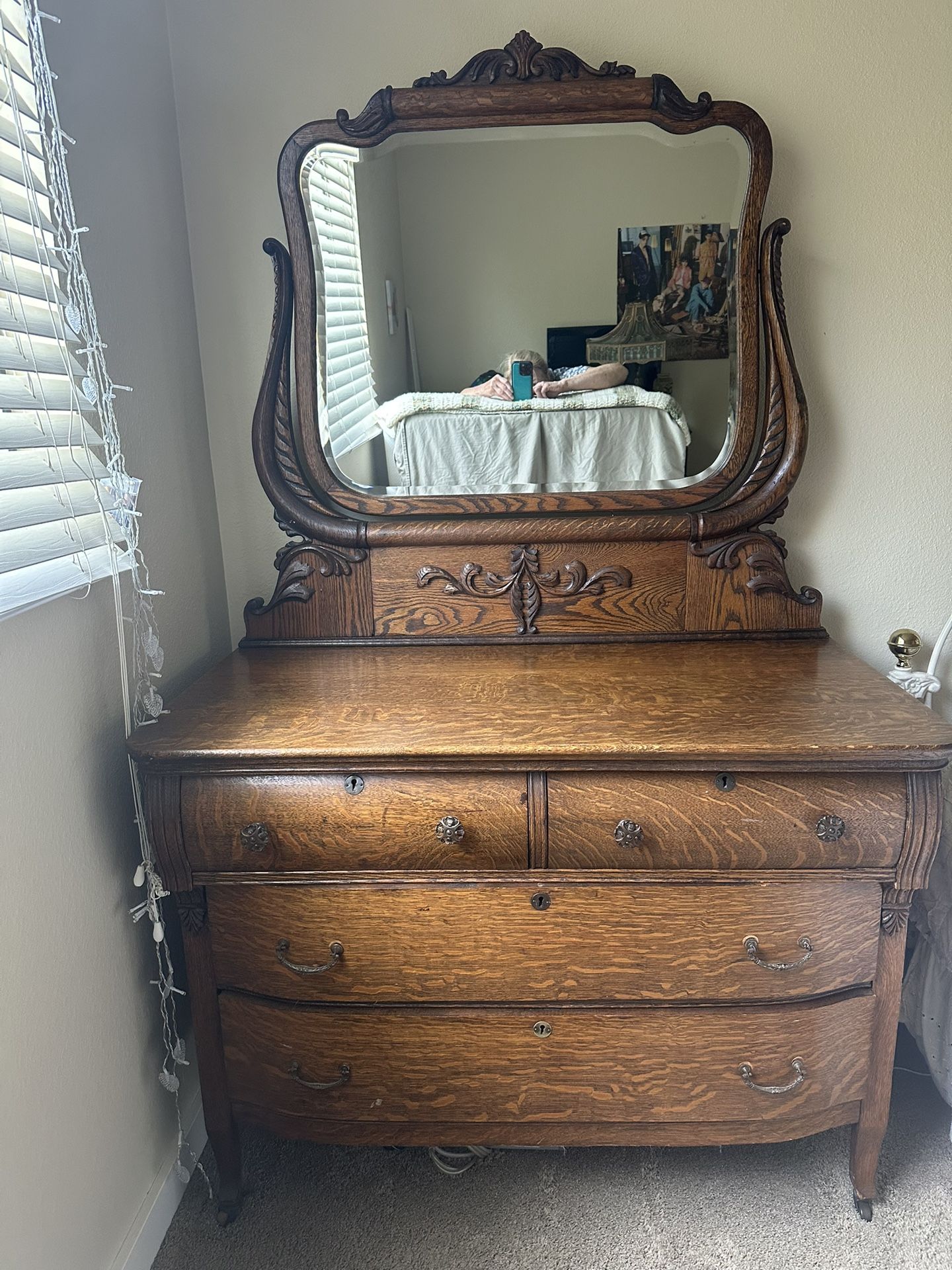 Dresser