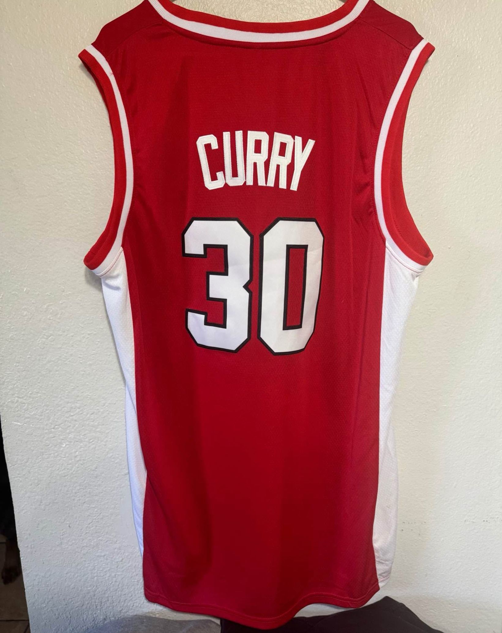 Stephen Curry’s Davison College Jersey