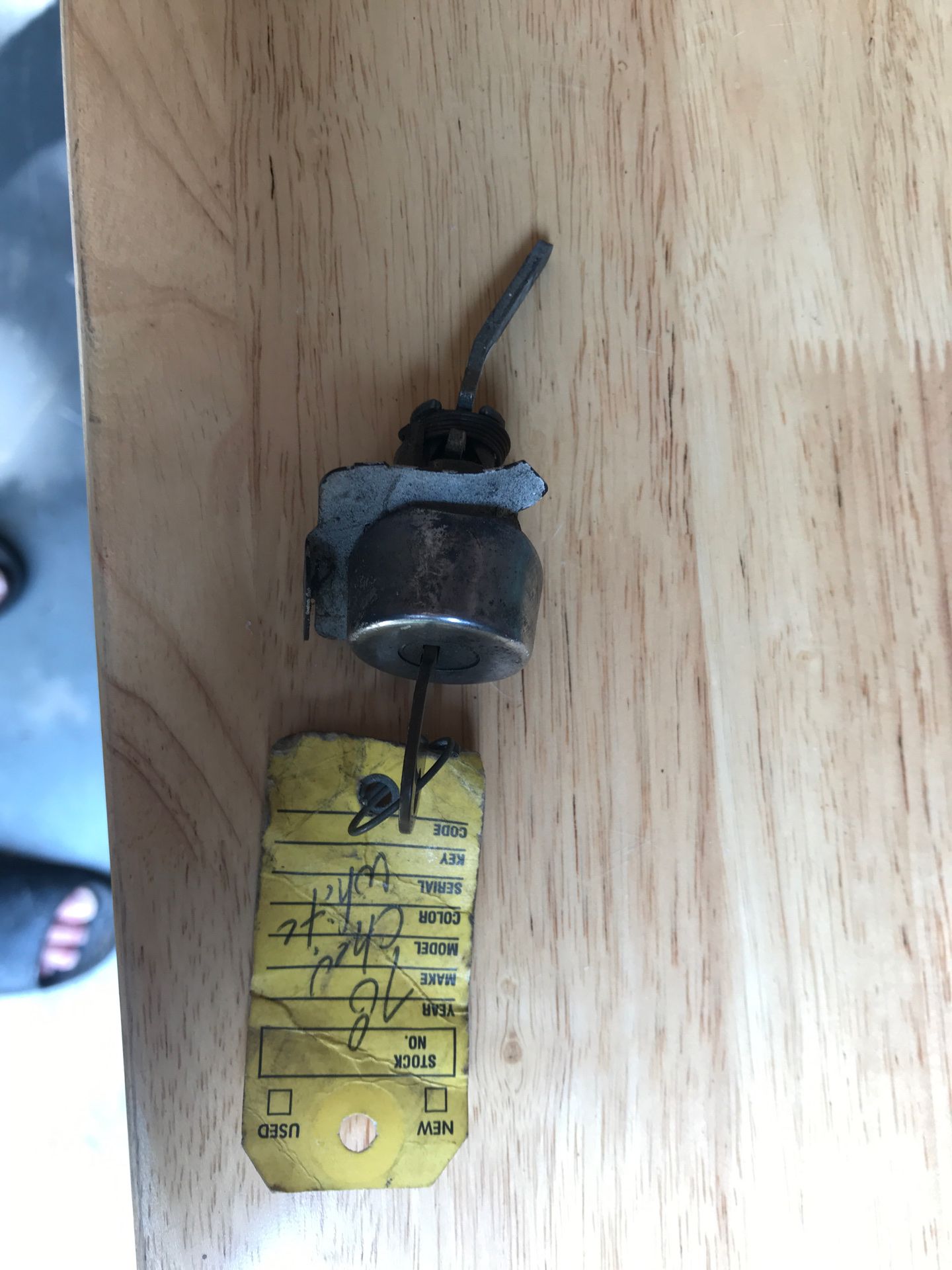 Camaro trunk lock and key