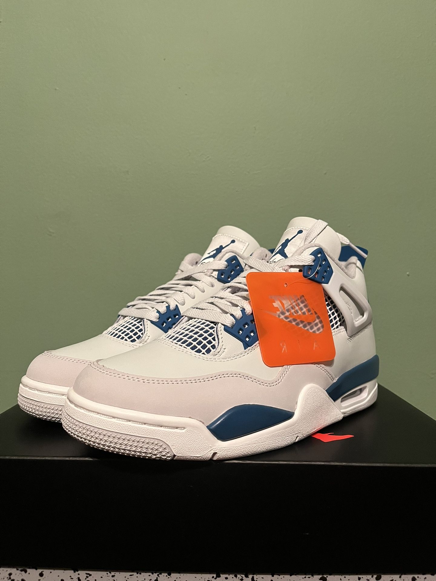 Jordan 4 Retro Military Blue 