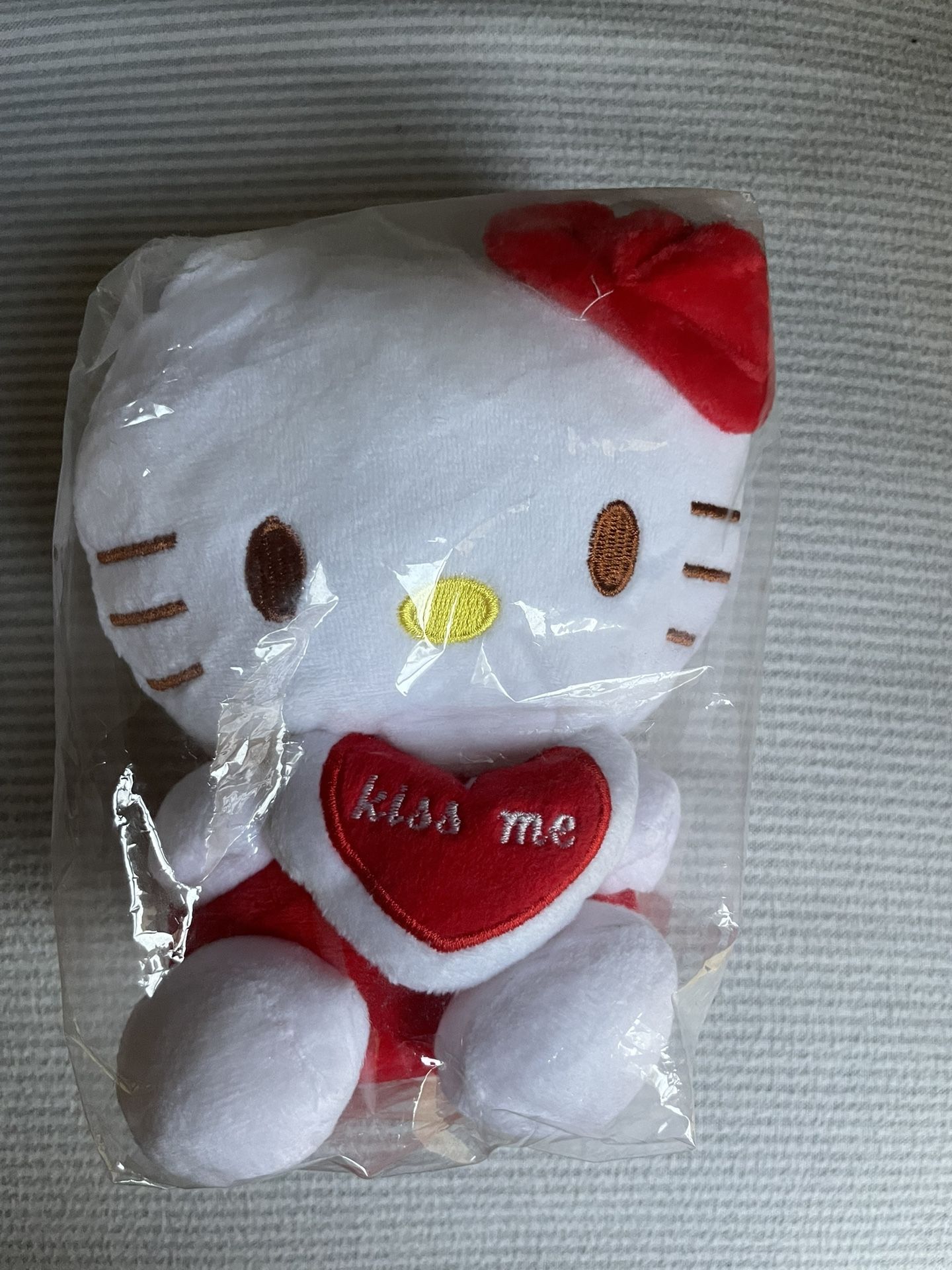 Hello Kitty Kiss Me Plushie