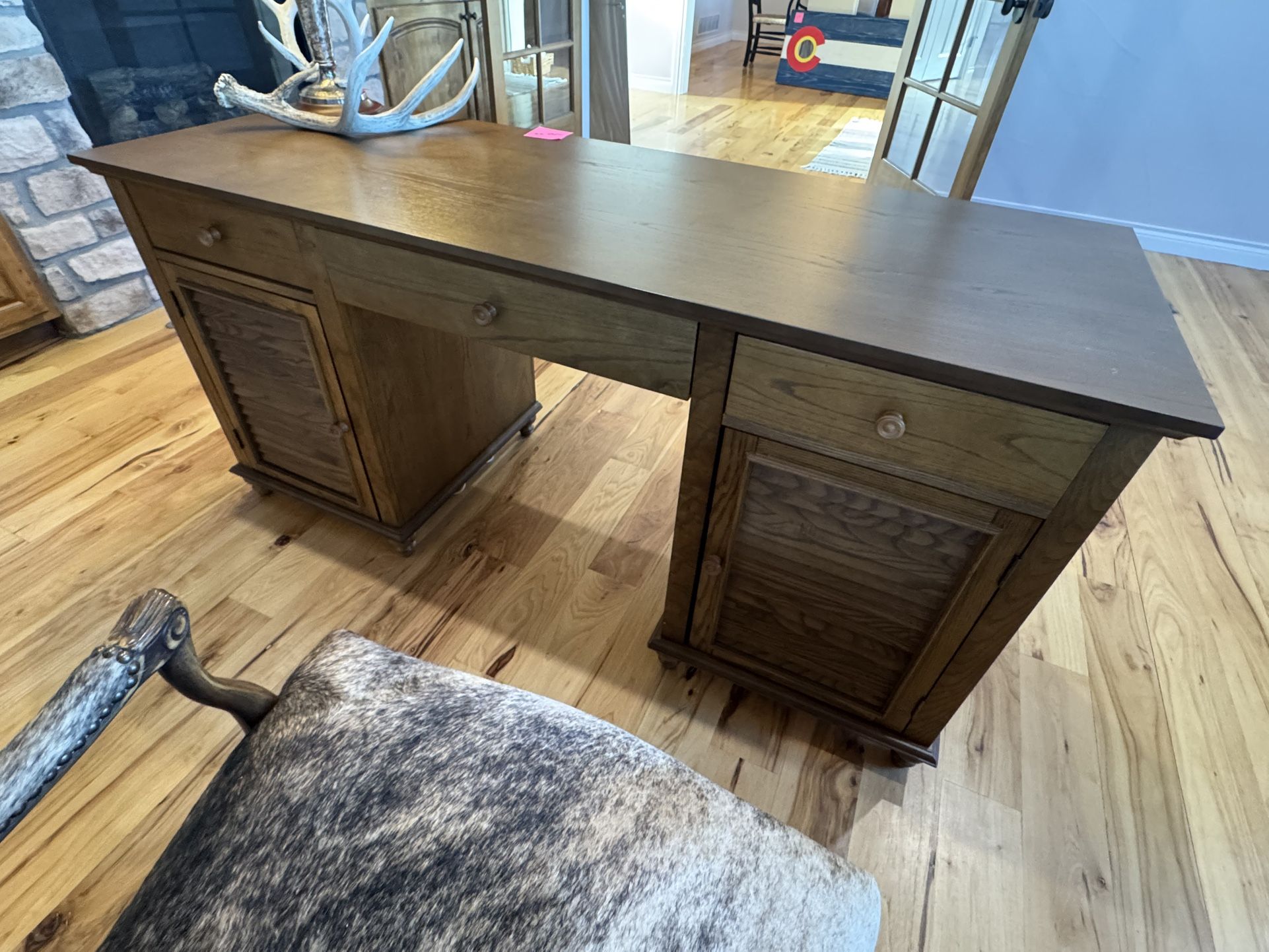 Desk