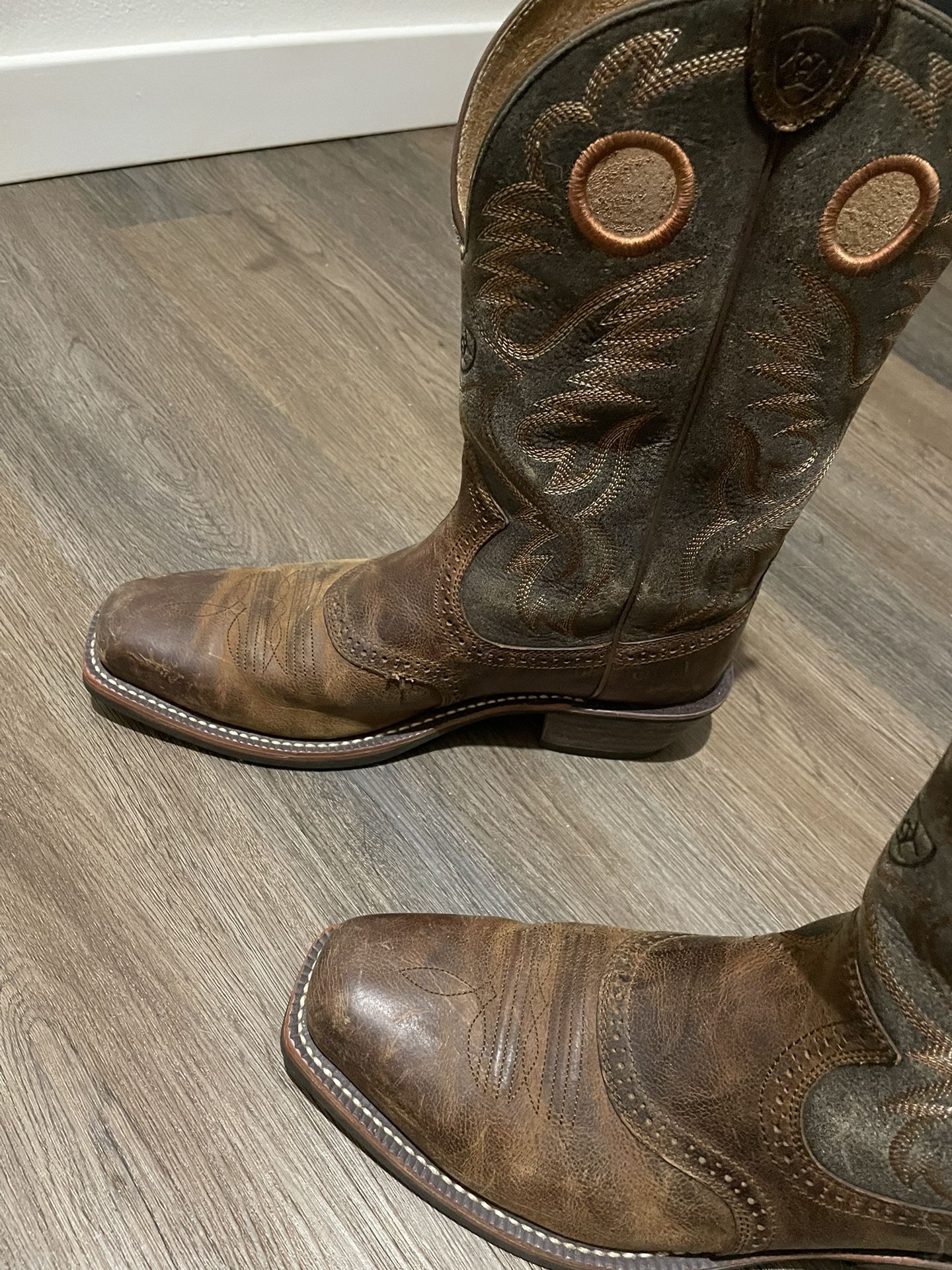 Men’s Ariat Cowboy Boots  Shoes