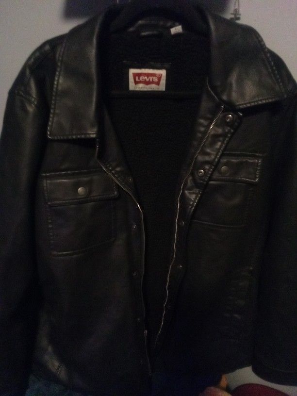 MENS LEATHER LEVI'S JACKET 