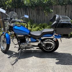 2016 Suzuki Boulevard S40