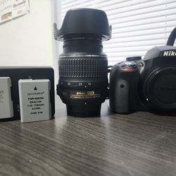 Nikon D3300 + 18-55mm 1:3.5-5.6 Kit