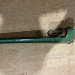 24” Pipe Wrench