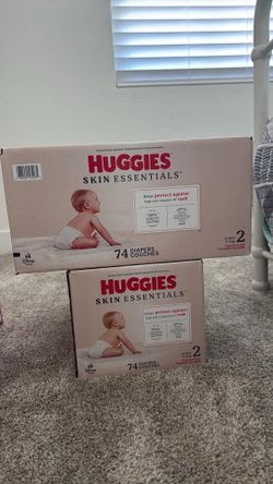 DIAPERS SIZE 2 and 3(a little) 20$ a box
