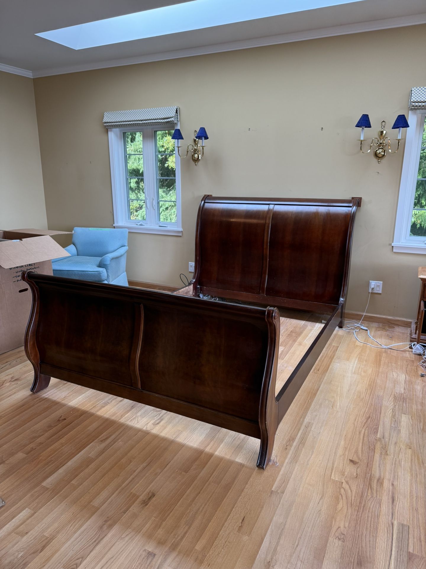 Queen Sleigh Bed frame