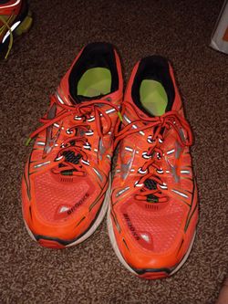 Brooks  10.5 men