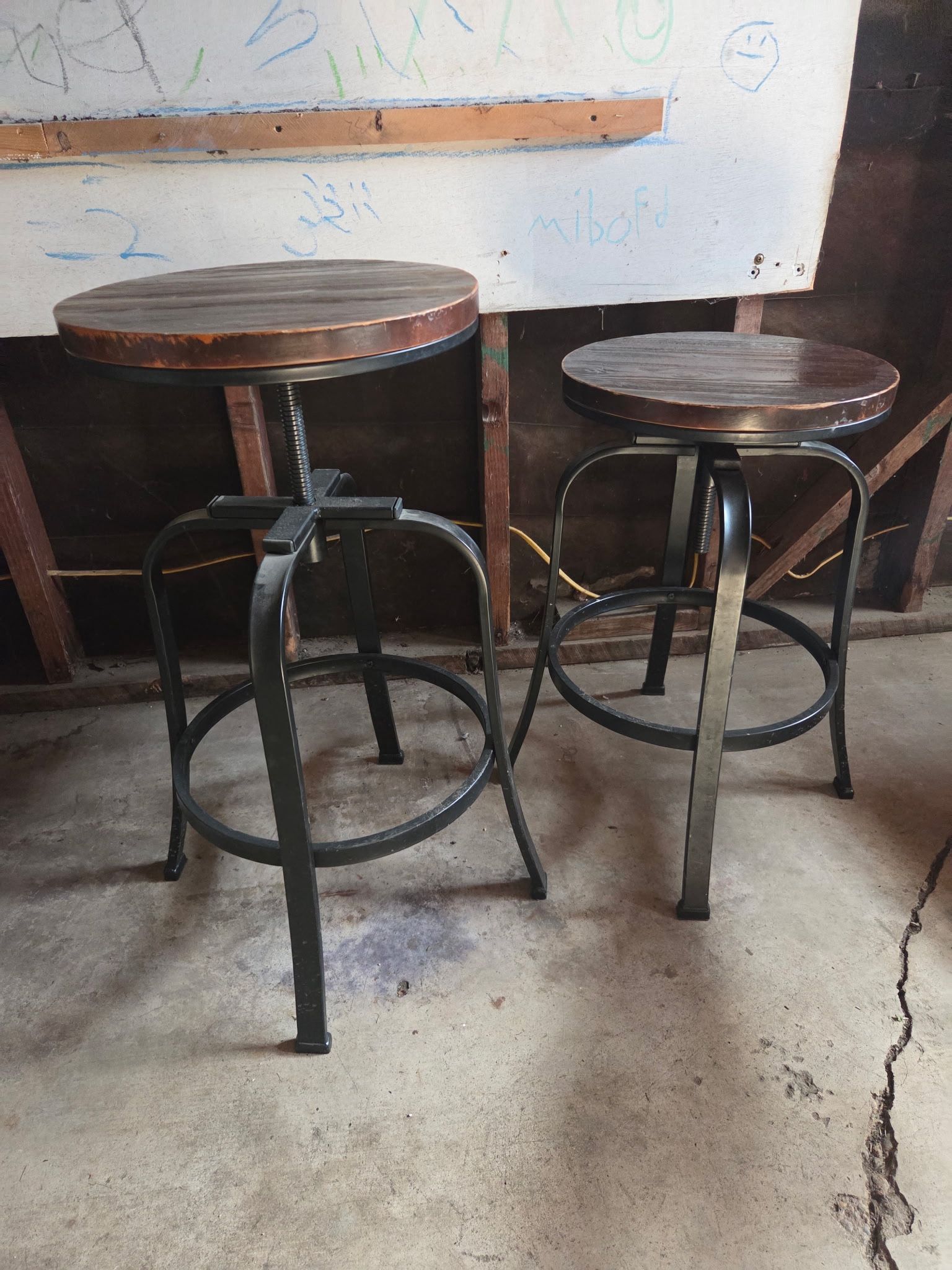 Bar Stools 