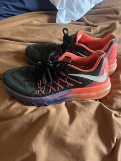 Women’s Nike Sneakers Like New Read Bio 