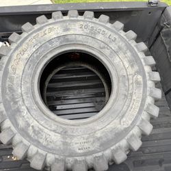 CrossFit Tracker Tire