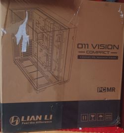 White lian li o11 vision compact PC case