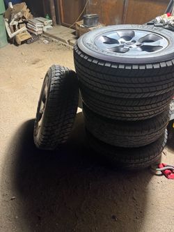 Jeep Wheels with Vantage Tires – Set of 4