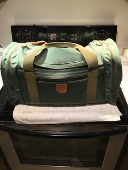 Carbela’s Alaskan Bag