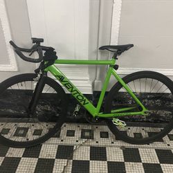 Aventón Fixie Bike 