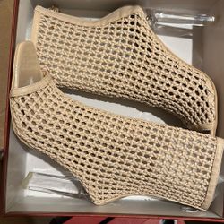 Women’s Heels Size 6.5 Brand New