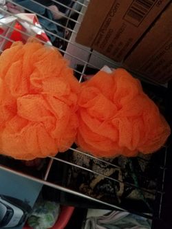 Shower loofas
