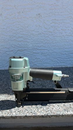 HITACHI STAPLE GUN