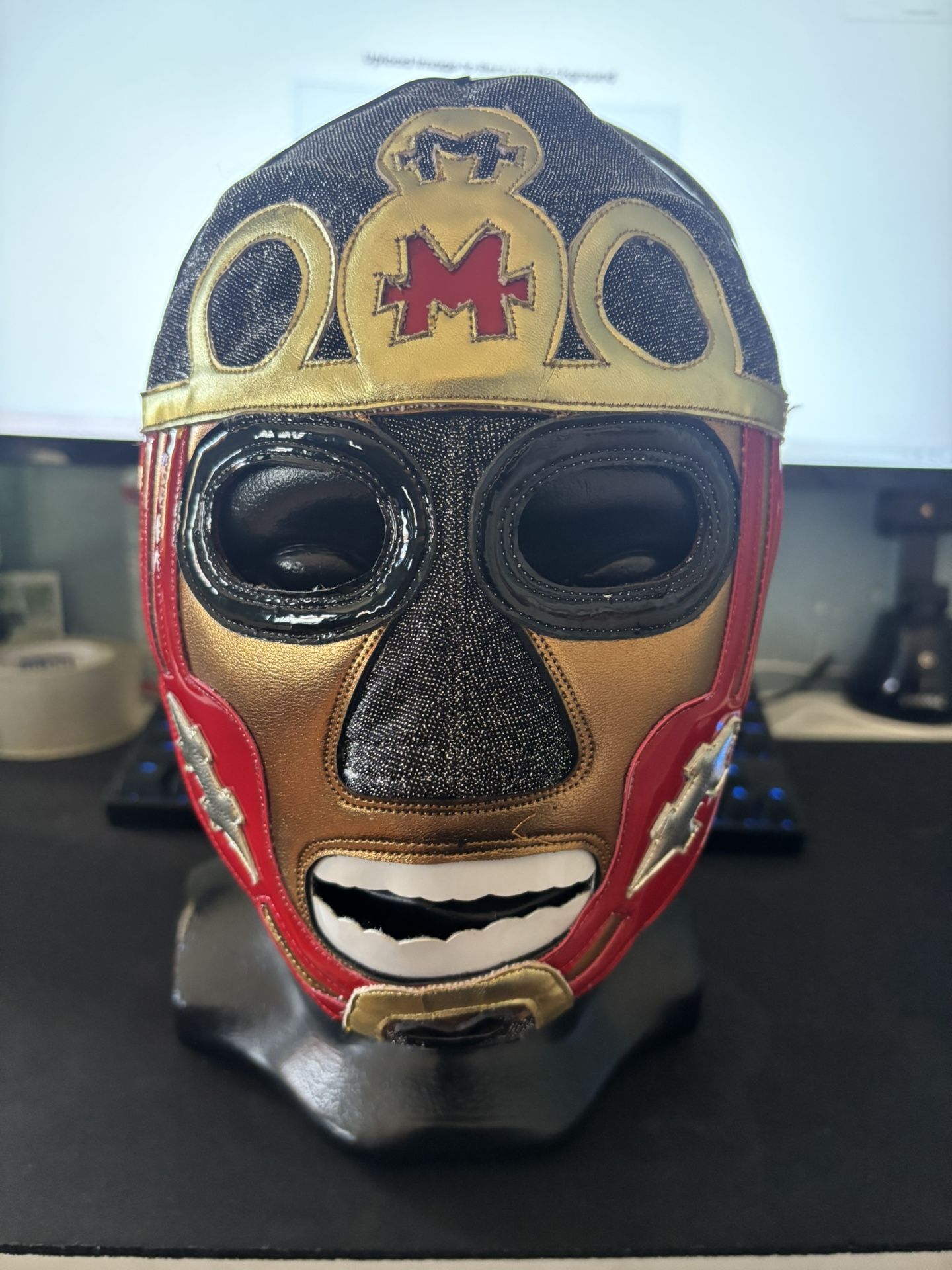 Mil Mascaras Pro Grade Mascara 