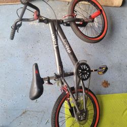 "18 BMX Kent Freestyle Bike