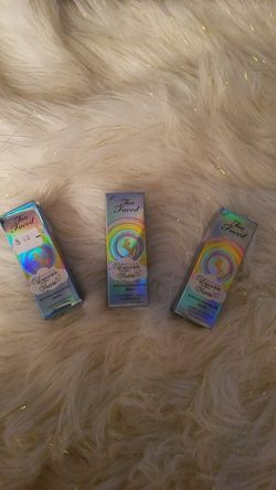 Too faced highlighter