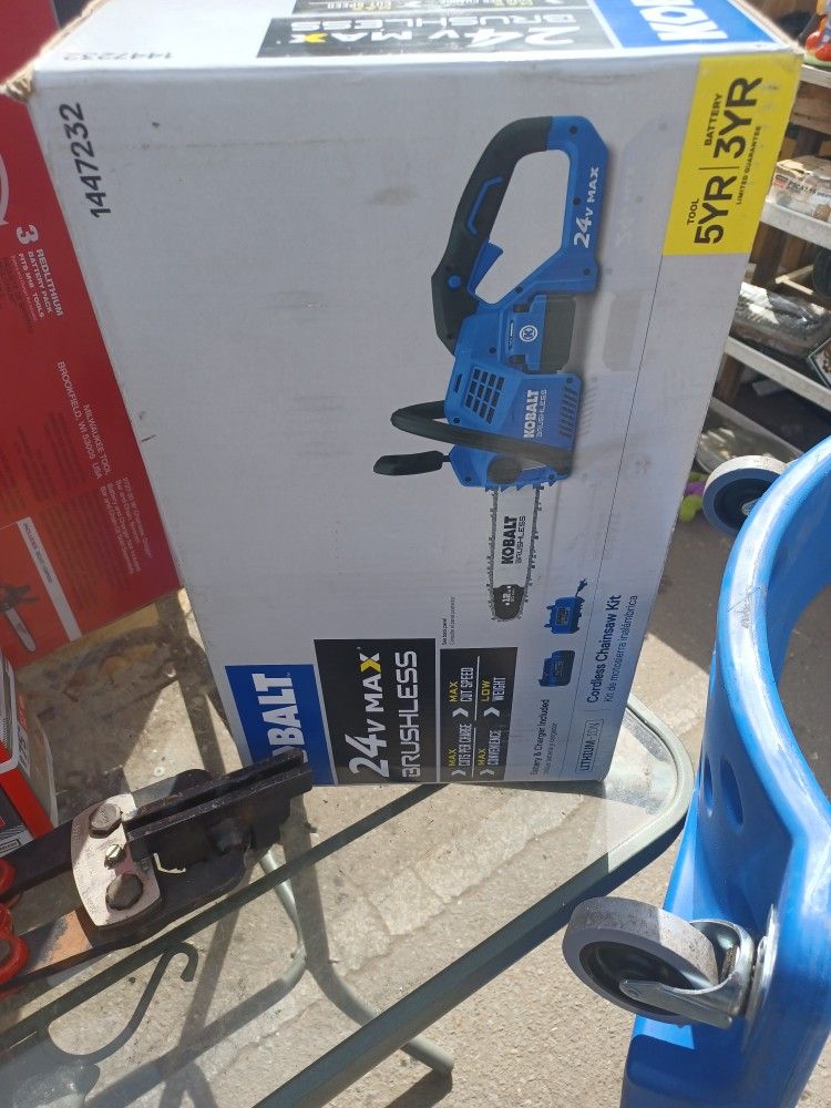 Kobalt 24 Volt Max Brushless 12 Inch Chainsaw