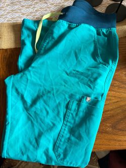 Figs pants
