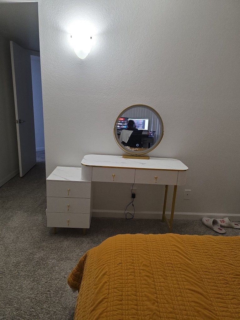Vanity