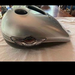 HARLEY DAVIDSON Springer Tank will also fit Fatboy or Heritage 