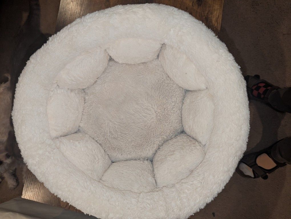 Best Friends by Sheri Cuddle Cup pet bed dog bed cat bed