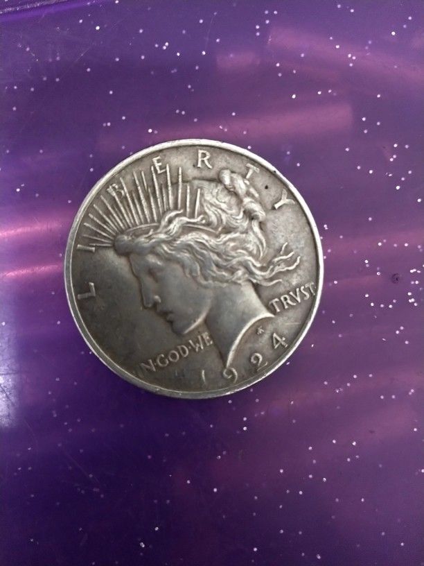 1924 Peace Morgan Dollar 