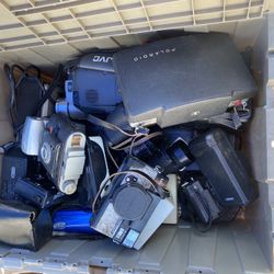 (Not Free Make Offer) Vintage Cameras