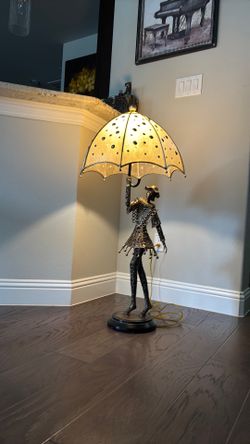 Table lamp